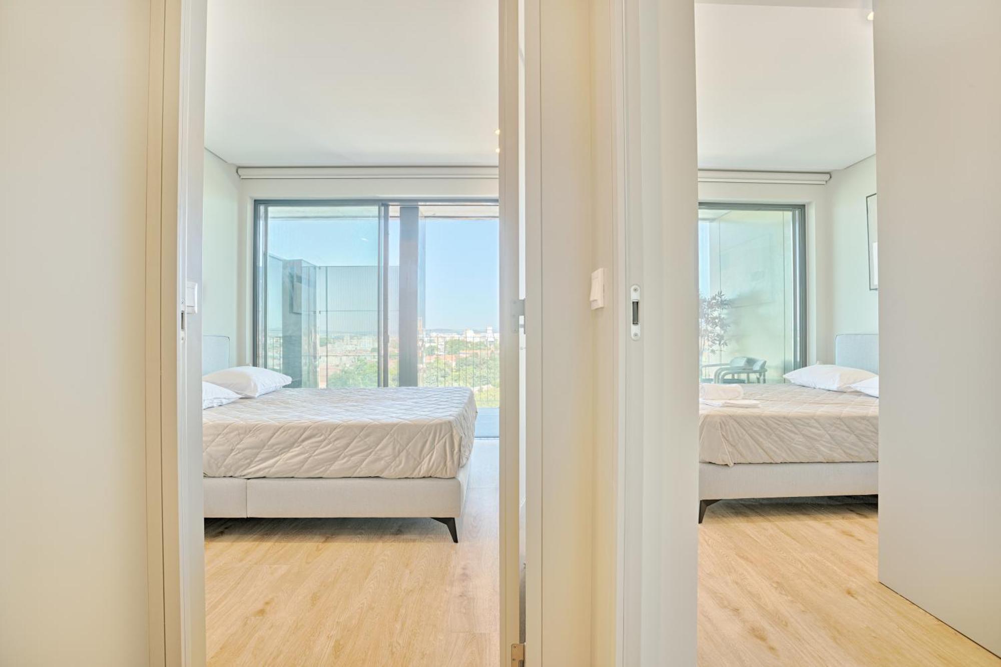 Brand New Luxurious Ap T2 - Amazing View- With Garage Daire Vila Nova de Gaia Dış mekan fotoğraf